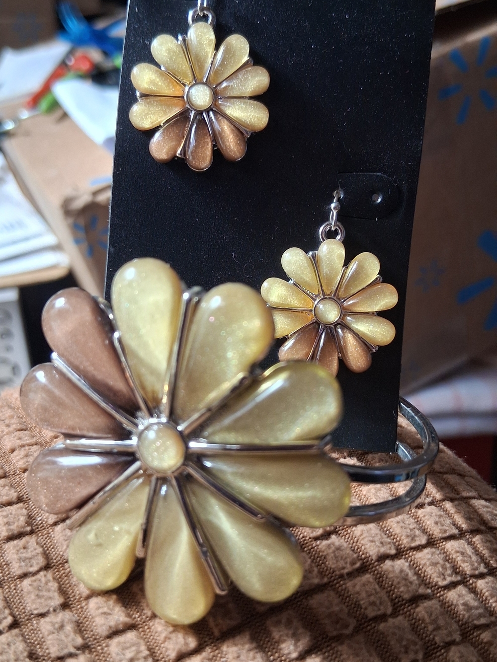 Yellow and Champagne Flower Burst Bracelet & Earring Set